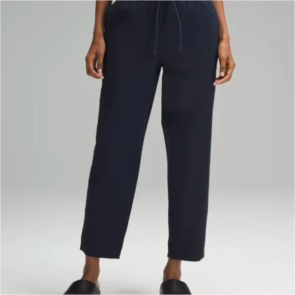 Lululemon Tapered-Leg Mid-Rise 7/8 Navy Pant - Picture 2 of 7